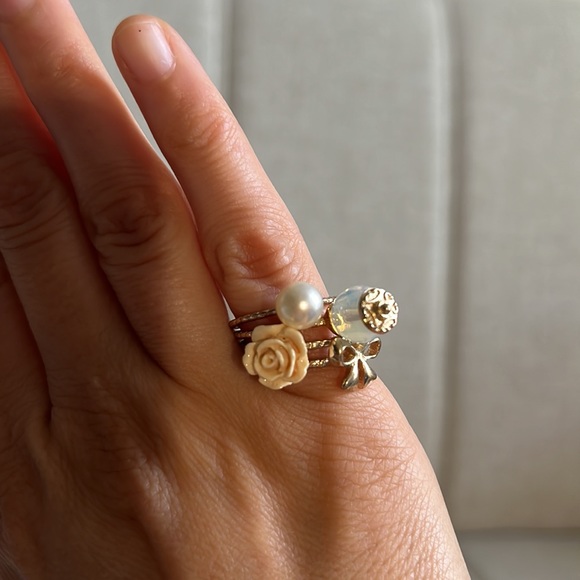 Stack of 4 rings - Picture 2 of 3